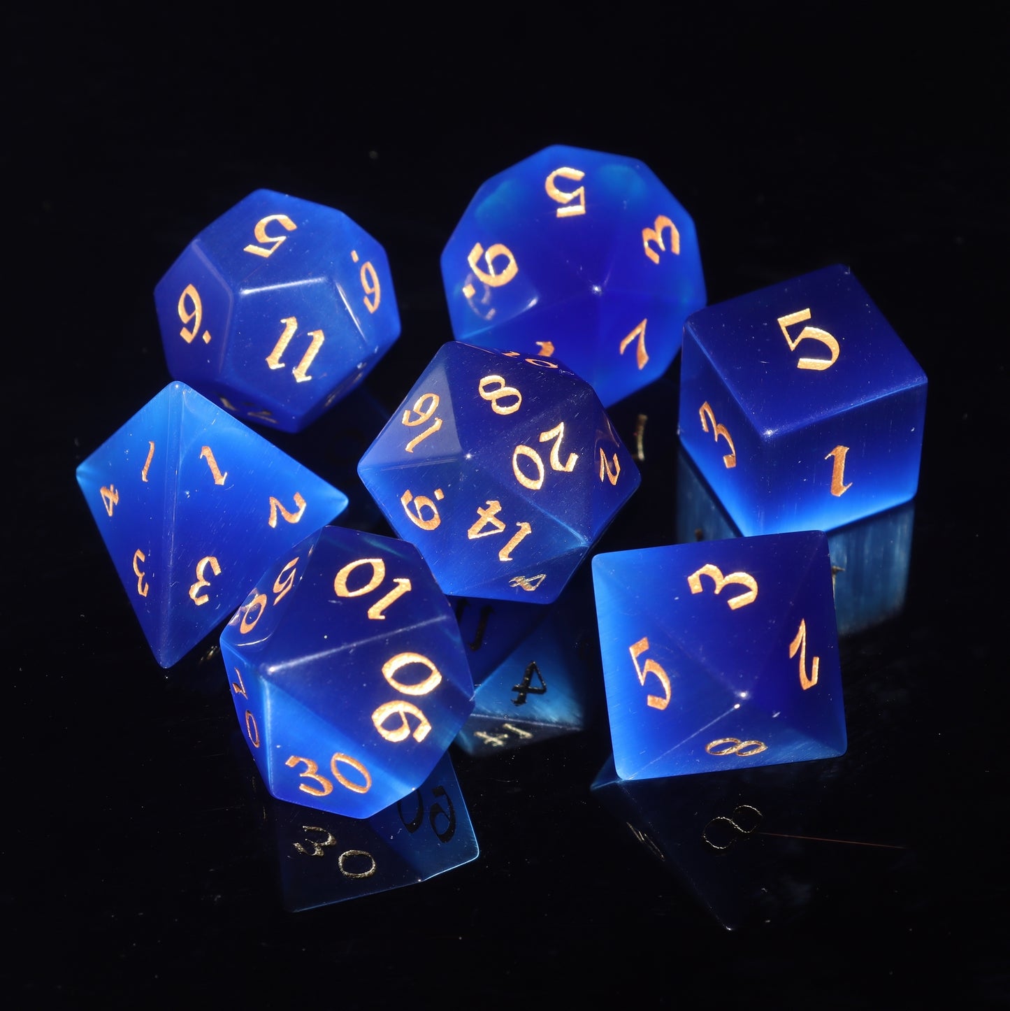 MAGISEVEN Royal Blue Cats' Eye DND Dice Set for DND, TTRPG, MTG