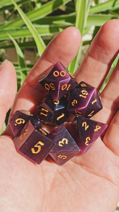 MAGISEVEN Purple Cat's Eye Stone 7 Piece DND RPG Dice Set