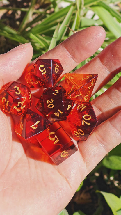 MAGISEVEN Amber Glass DND Dice Set with white cardboard box, Amber Glass DND Dice for DND Role Playing Games