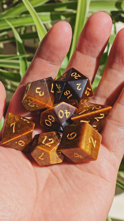 MAGISEVEN Tigers' Eye Natural Gemstone 7 pcs DND Dice for Dungeons and Dragons, Role Playing Games, ASMR